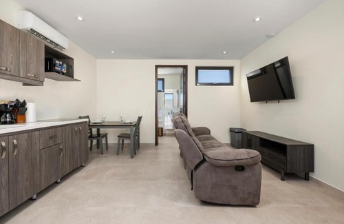 Palm Beach Apartamento | 5 minutes walk to beach Palmbeach 623 by Bocobay