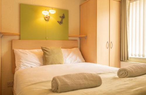 Mullacott Casa | 5 Ocean View Lodge - 3 Bed-Sleeps 6-TJS5OV