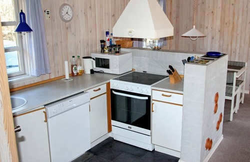 Gjøl Casa | 5 person holiday home in Aabybro