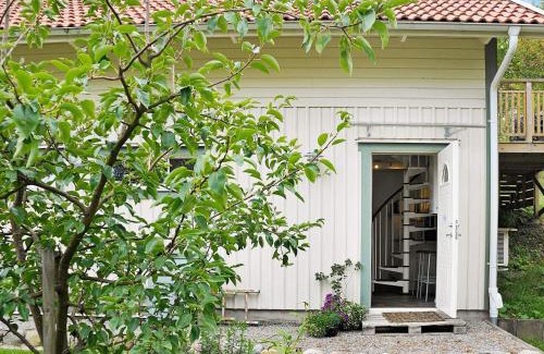 Fjallbacka Casa | 5 person holiday home in Fjällbacka