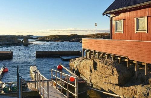 Hustad Casa | 5 person holiday home in Bud-By Traum