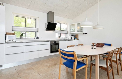 Hvalpsund Casa | Acogedora casa de vacaciones con terraza en Jutlandia