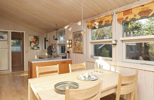 Bratten Strand Casa | Tasteful Holiday Home in Jerup with Barbecue