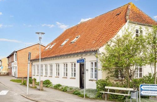 Logstor Casa | 5 person holiday home in Løgstør