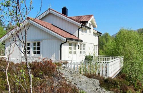 Ulstein Municipality Casa | 5 person holiday home in GURSKØY