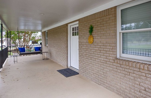Huntsville Casa | 5 Points Bungalow - Newly remodeled and new furniture