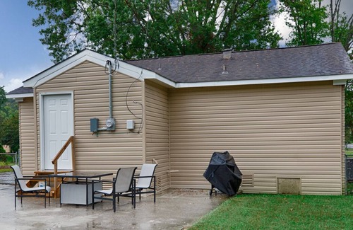 Huntsville Casa | 5 Points Bungalow - Newly remodeled and new furniture