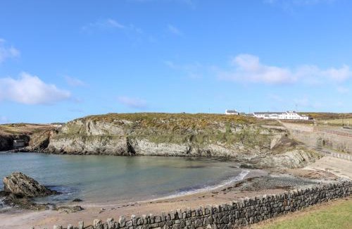 Holyhead Casa | 5 Porthdafarch South Cottages