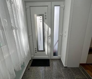 Satu Mare Apartamento | 5 Slavici Blue Hotel