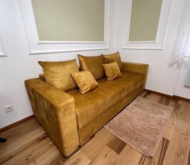 Satu Mare Apartamento | 5 Slavici Blue Hotel
