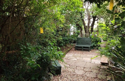 Cambridge Casa | 5 Spacious Bedroom Orchard Haven