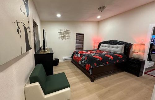 Ely Casa | 5 Star Cozy modern house all amenities Sleep 6