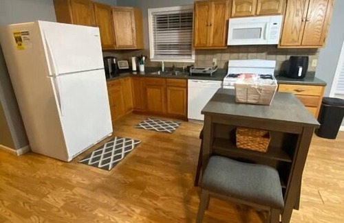 Winona Casa | 5 Star! Direct Access to Brimstone Recreation Pet Friendly Game Room