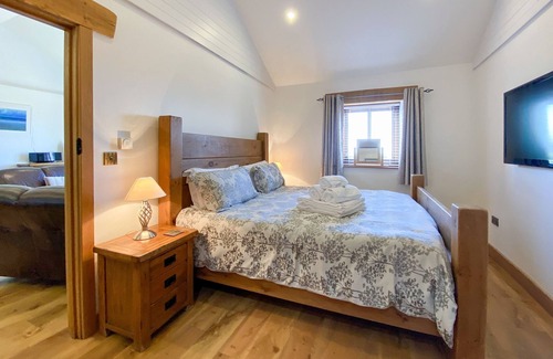 Marhamchurch Casa | 5 star gold award barn conversion for two