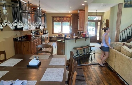Swanton Casa | 5 estrellas HERMOSO Deep Creek Lake Home on Lake