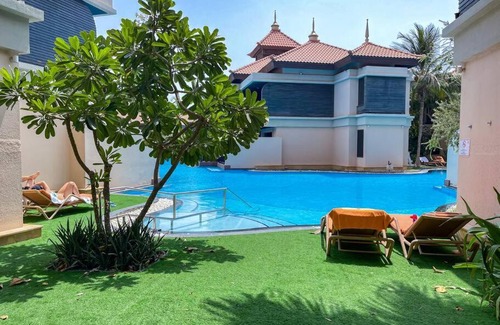 Palm Jumeirah Apartamento | 5 Star hotel resort style living!