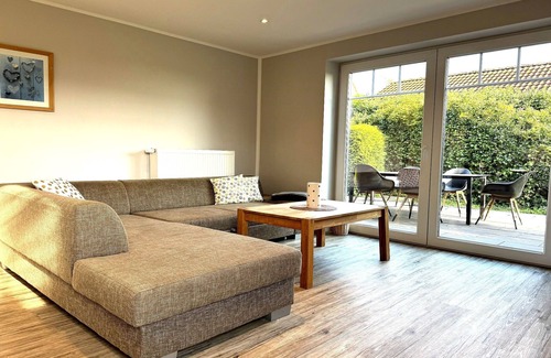 Kabelhorst Apartamento | 5-star Kornblume vacation apartment with terrace & large garden