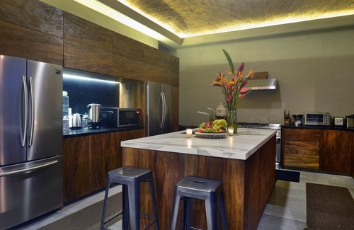 North End Villa | NUEVO Lux de 5 estrellas, Vistas al mar, Walk to Beach & Village, Personal completo, Tarifas de 6-10 BR