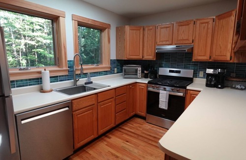 West Dover Casa | 5 Star Rental in Mount Snow 4-bedroom house with game room