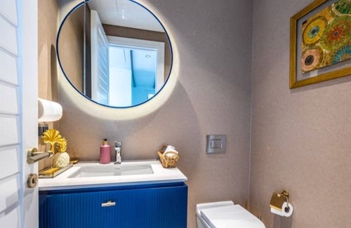 Bodrum City Center Complejo | 5 Star Resort 4+1 Flat with Private Beach