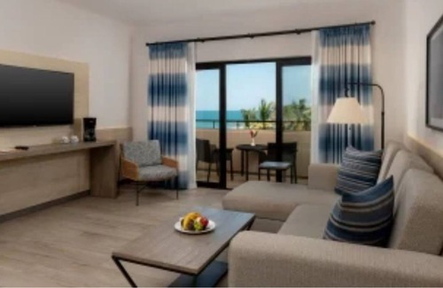 Zona Dorada Complejo | 5 Star Resorts in Mazatlan at Pueblo Bonito Golden Zone or Emerald Bay.