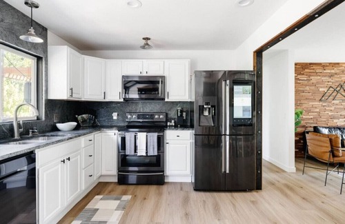 Thornton Casa | 5 Star Retreat | Gym | Private Office