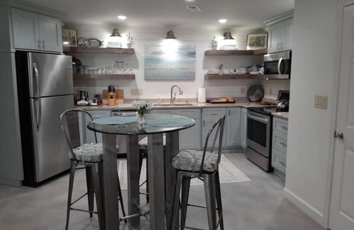New London Apartamento | 5 Star Waterfront Luxury Vacation Apartment