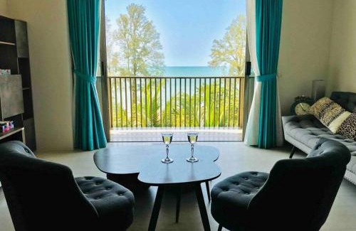 Batu Ferringhi Apartamento | 5 Stars Seafront Suite By The Sea 日落无敌全海景 5星 酒店等级