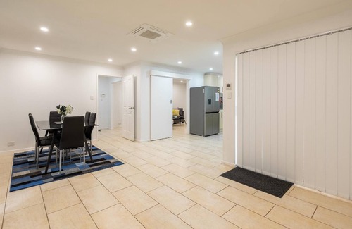 Beechboro Casa | 5 Swan Valley Special family property