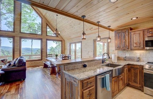 Morganton Cabina | 5⋆ View/Hot tub/ Pool Table/Arcades/Bar