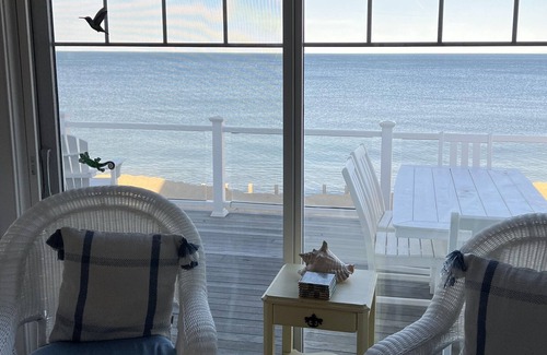 Sandwich Cabaña | 5 White Cap Path - Waterfront cottage in Sandwich, stunning views!
