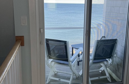 Sandwich Cabaña | 5 White Cap Path - Waterfront cottage in Sandwich, stunning views!