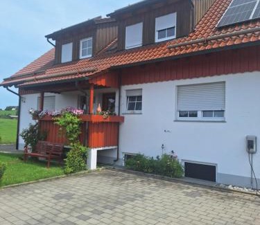 Kaisersbach Apartamento | 5-Zimmer Ferienwohnung Welzheimer Wald