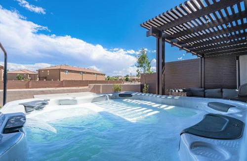 Washington County Casa | 50-51| 2 Homes Together in St. George with Private Hot Tub