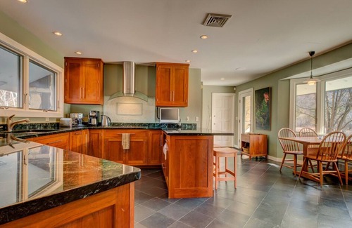 Mount Tabor Casa | 50-Acre Seasonal Rental between Manchester & Killington