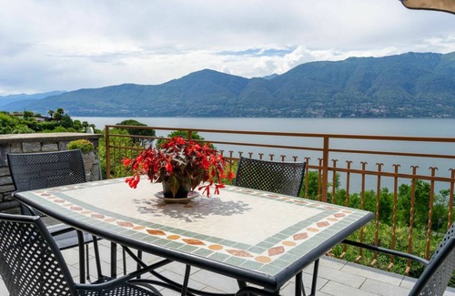 Porto Valtravaglia Apartamento | 50 m² Apartamento ∙ 1 habitación ∙ 4 huéspedes