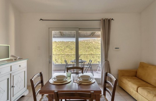 Baja Sardinia Apartamento | 50 m² Apartamento ∙ 1 habitación ∙ 4 huéspedes