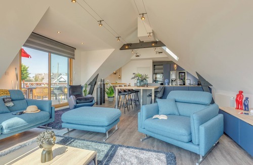 Clohars-Carnoet Casa | 50 meters from the beach! Lovely view for this exceptional villa.