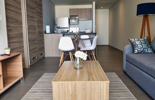 Granada Apartamento | Bellamente nombrado apartamento de 1H con increíble jardín en el techo