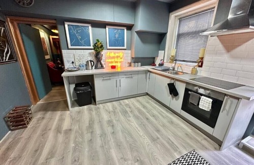 West Cliff Apartamento | Apartamento-Romántico-Baño Privado-Vista al Jardín