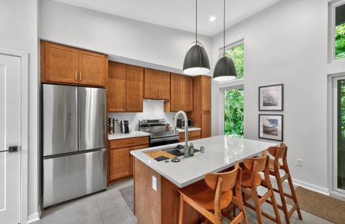 Thiensville Casa | 500 House - Unit A townhouse