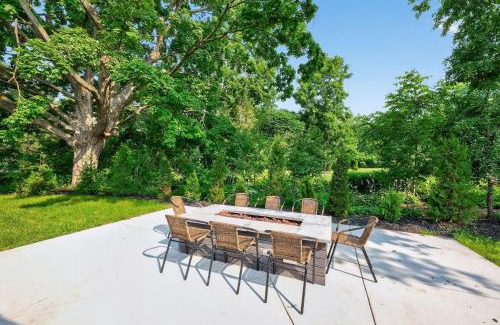 Thiensville Casa | 500 House - Unit A townhouse