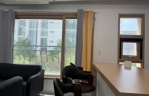 Seongsu Apartamento | 501, Seongsu Station Jungnangcheon Cherry Blossom Road Han River airport bus