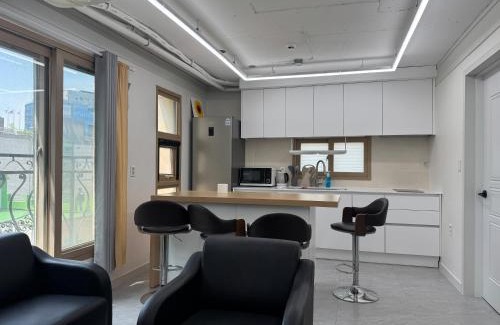 Seongsu Apartamento | 501, Seongsu Station Jungnangcheon Cherry Blossom Road Han River airport bus