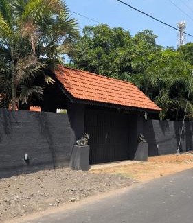Vadamaradchy North Casa | 501 Thumpalai Road