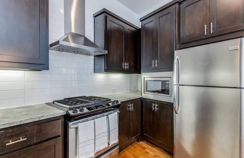 Knox - Henderson Casa | 5017 Manett · Knox Henderson Townhome wi · Knox Henderson Townhome with Roof Top Deck!