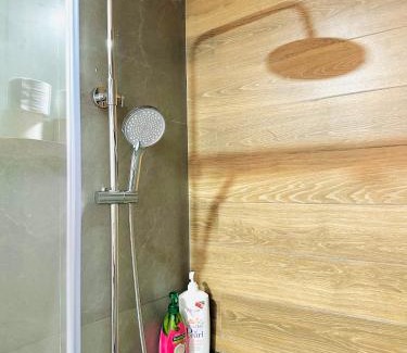 Ninh Kieu Apartamento | 505MSNK Luxe Twin Studio I Balcony & Kitchen