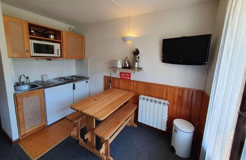 Reallon Apartamento | 50m from resort center, 1st floor, balcony, ski locker, 21m², Réallon