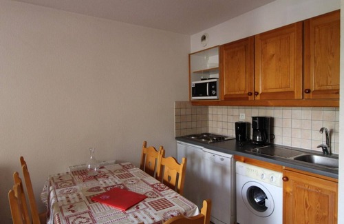 Lanslevillard Apartamento | 100m del centro estación, vista montaña, balcón, parking, tv, local para esquís, 35m², Val Cenis