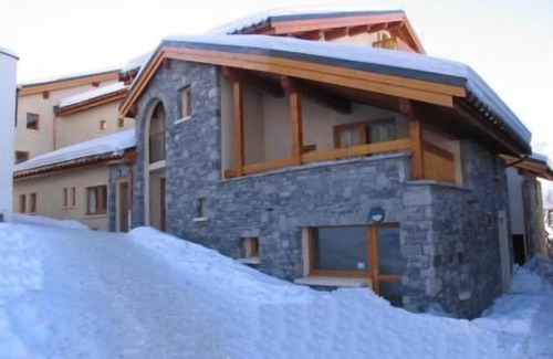 Lanslevillard Apartamento | 100m del centro estación, vista montaña, balcón, parking, tv, local para esquís, 35m², Val Cenis